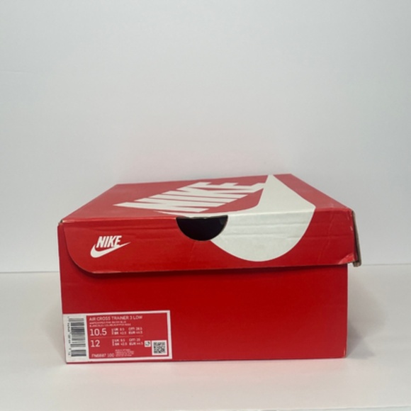 Nike Air Cross Trainer Low (Size 10.5) White/Pink/Blue – Pre-Owned w/ Box - Picture 5 of 5